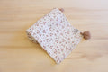 Musselina de Ombro Floral com Detalhe de Tassel